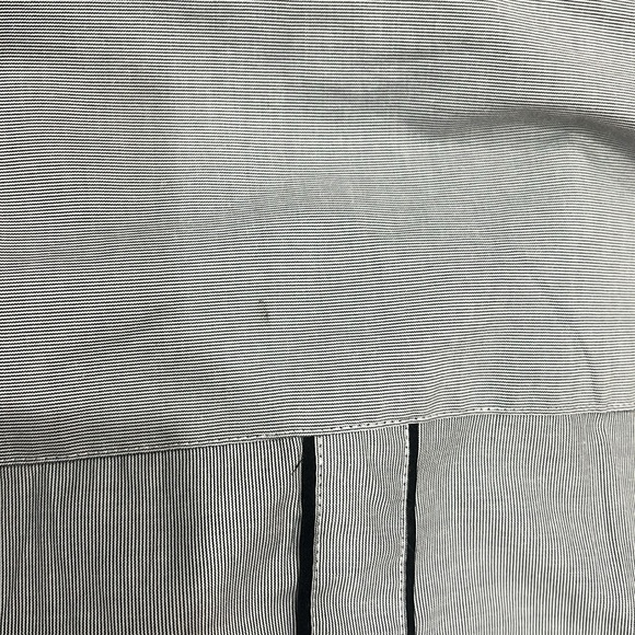 Button up 3xl - Picture 3 of 3